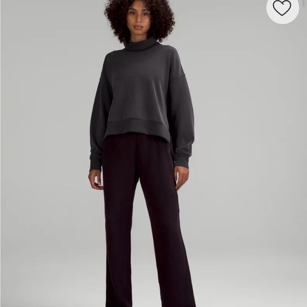 Lululemon Softstreme Turtleneck Pullover Women’s Size 14 Oversized Casual Comfor